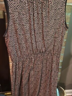 LOFT Black and Blush Sleeveless Midi Dress with Tiny Leaf Print